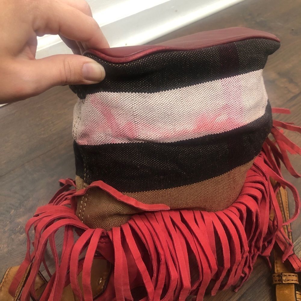 Burberry Belgrove Red Fringe Suede‎ Leather Nova Check Bucket Bag Crossbody - Picture 9 of 13